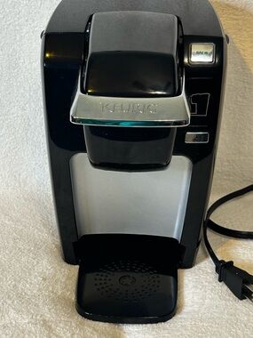 Keurig Single-Serve Coffee Maker - Black & Silver